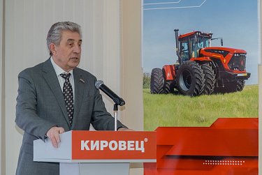 Сергей Грачев: «Необходимо развивать лизинг и прокат агротехники»